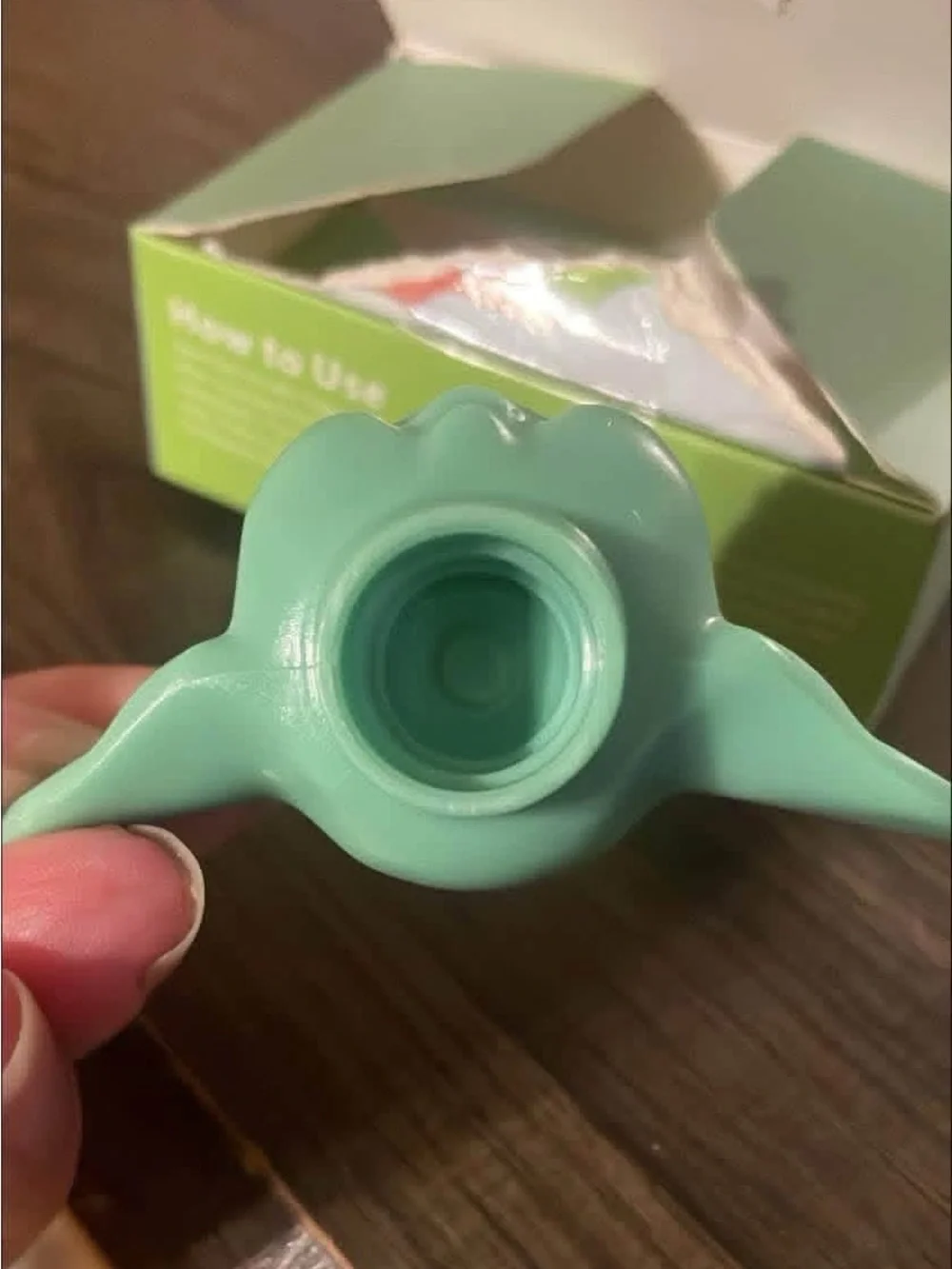 The Child Toothpaste Dispenser - Mint Green